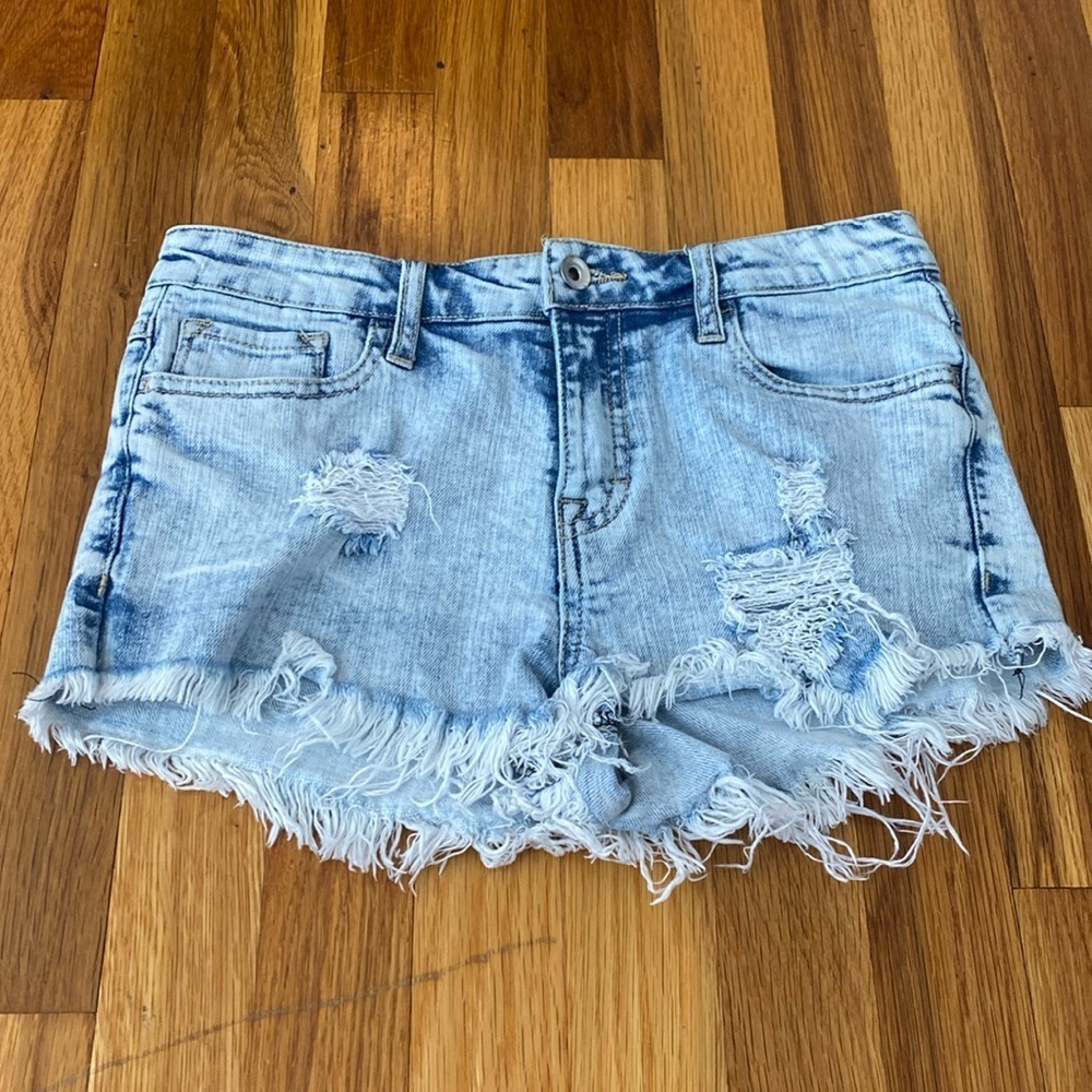 Klique B Women’s Blue Ripped Denim Shorts Size S